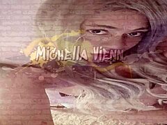 Ibu Latina berbokong besar Michella Vienna menikmati permainan vagina dalam video HD