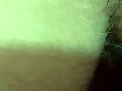 Une blonde mature se fait baiser la chatte dans une vidéo hardcore