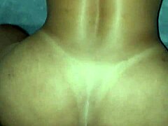 Узкая попка жены-любительницы наполняется спермой в HD-видео