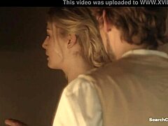Vidéo HD de la star du porno mature Rosamund Pike dans une rencontre passionnée