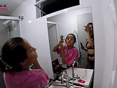 Леди МИЛФ Јои Цардозос меша и шминка током снимања у Цлуб да Перноцас