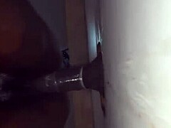 Un'amatrice afroamericana viene scopata nel culo in un video fatto in casa