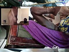 Afrikkalaisamerikkalainen MILF saa perseensä perseeseen kotitekoisessa videossa