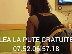 Dojrzała transseksualistka uprawia seks w garażu hotelu ibis