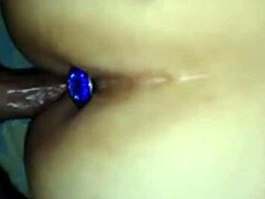 Femeia matură primește fundul ei futut de un plug în film porno de casă