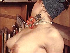 Koeta viktoriaanisen Englannin mummon eroottisuus joulun aikana